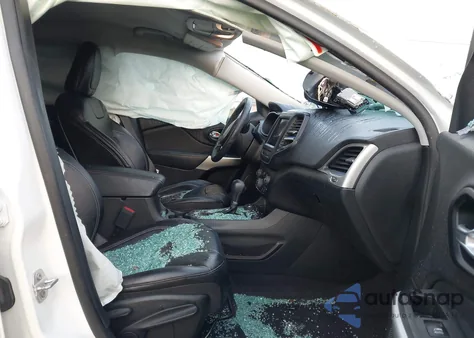 2022 Jeep Cherokee X 4X4 from USA, damaged, VIN 1C4PJMCX5ND552864